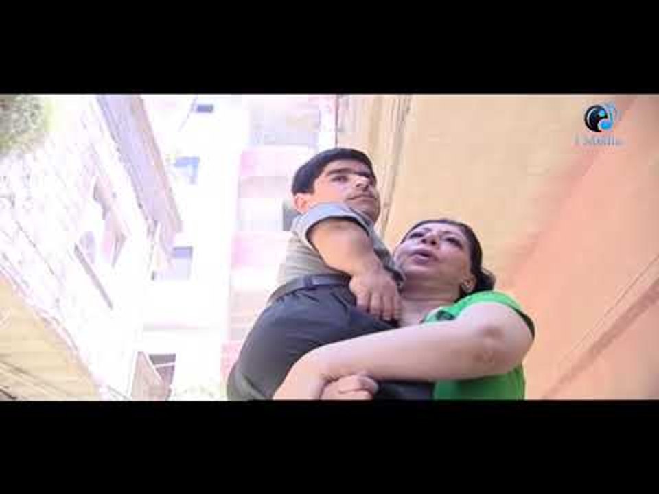 الراجل كان عملاق بقي شبه العيال الصغيرة