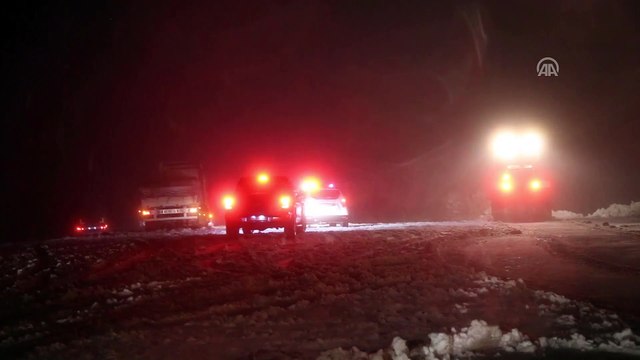 Sivas-Tokat karayolunda ulaşım güçlükle sağlanıyor - SİVAS/TOKAT