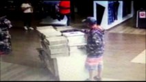 Câmera flagra furto em loja no Centro