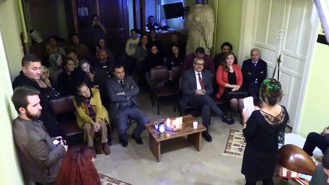 Yetişkinler mum ve müzik eşliğinde masal dinledi - KIRKLARELİ