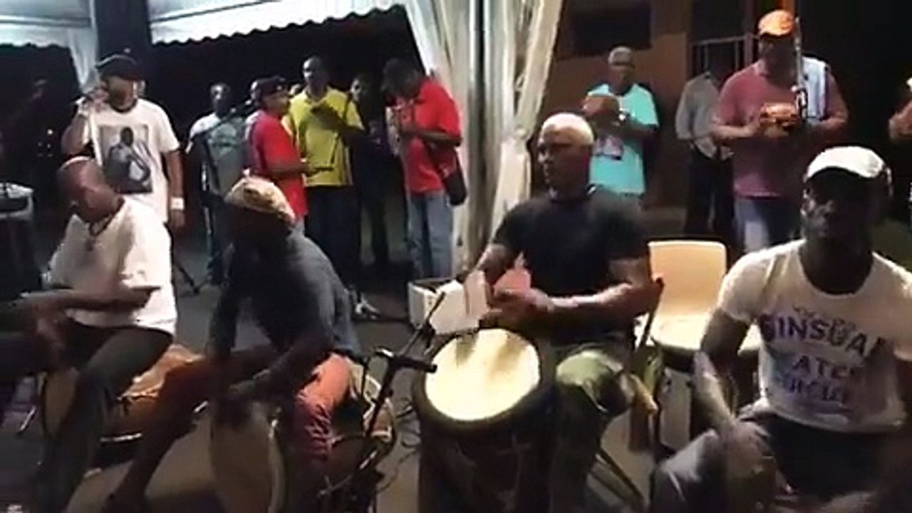 BON WEEK-END / GWOKALEWOZ FON KAKO KAPESTE.MET KA AWMAN.