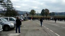 Migrants, refugees clash with Bosnian police on Croatian border