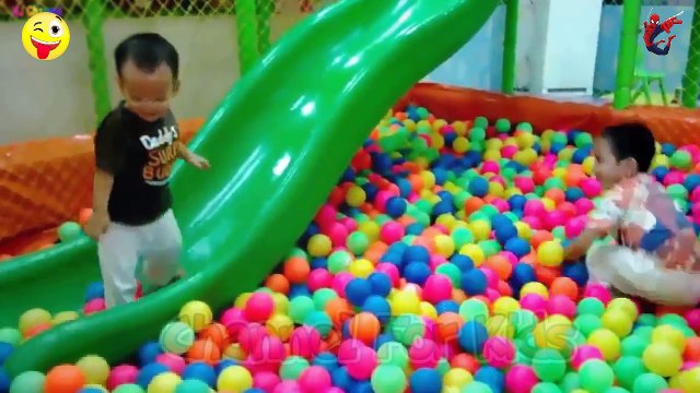 Bé chơi Công Viên, Tàu Điện, Nhà Bóng ★ Xúc Xắc Xúc Xẻ ★ Nhạc thiếu nhi Vui nhộn ★ Bé thể dục buổi sáng