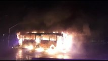 Manifestação em memória de Ruhan Machado acaba com ônibus incendiado em Curitiba
