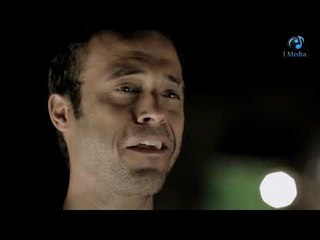 اخاف من مين يالا انت اهبل انا بابا يالا