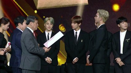 [취재N팩트] 훈장 받은 BTS "국가대표 마음으로 대한민국 알릴 것' / YTN