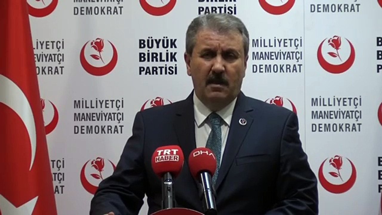 BBP Ankara Milletvekili Mustafa Destici Düzenlemiş Olduğu Basın Toplantısında Gündemi Değerlendirdi.