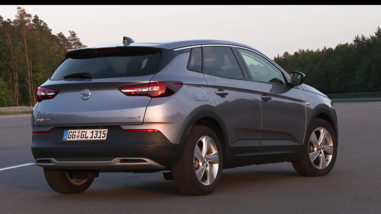 Zweifach-Premiere - Doppeltes Komfort-Plus für den Opel Crossland X