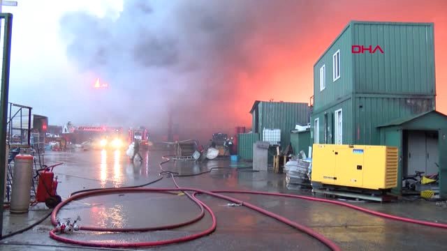 İstanbul- Esenyurt'ta Fabrika Yangını - Aktüel