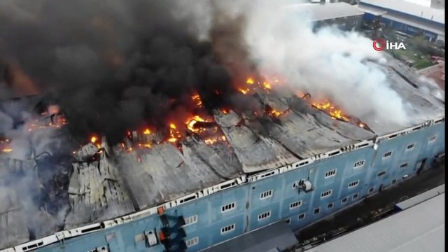 Esenyurt'ta Alev Alev Yanan Fabrikalar Havadan Görüntülendi