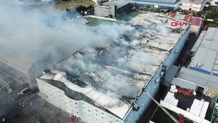 Esenyurt'ta Fabrika Yangını Kontrol Aldına Alındı