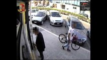 Trani e Barletta: pericoloso rapinatore seriale filmato ed arrestato, rubava agli anziani
