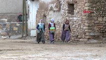 Sivas Türkiye'nin Pastırma ve Sucuk Ustaları Bu Köyden