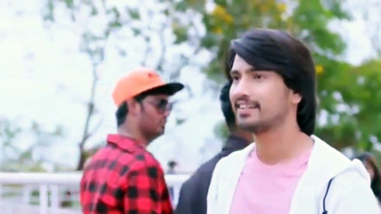 dilkash aankhen nikhra chehra WhatsApp status