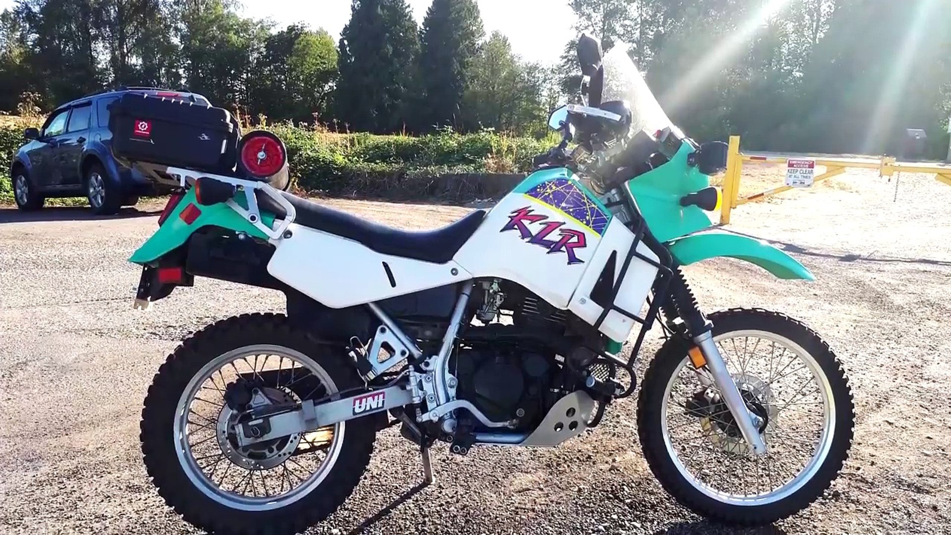 Kawasaki Kills the KLR 650, Will a *KLX Dual Replace It?! - video Dailymotion