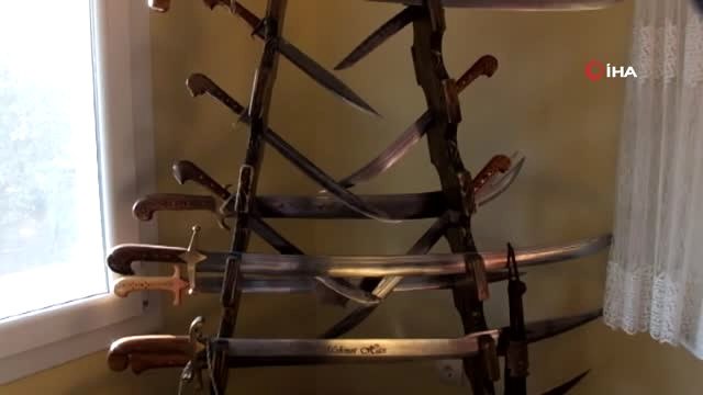 Antikacıya Kızan İnşaat Ustası, Bıçak Merakı Sayesinde Kılıç Ustası Oldu