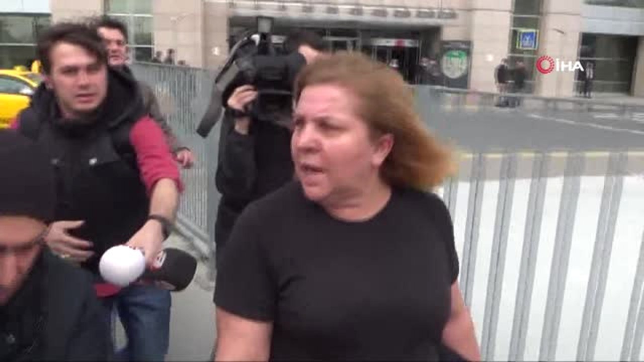 15 Temmuz Şehitler Köprüsü'nde İntihar Eden Erol Çetin İsimli Şahsa "Atla" Diyerek Tepki Gösterdiği...