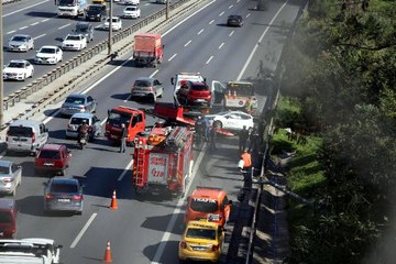 TEM Otoyolunda Kaza: Uzun Araç Kuyrukları Oluştu