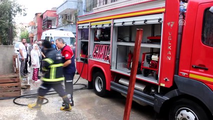 Adana'da ev yangını