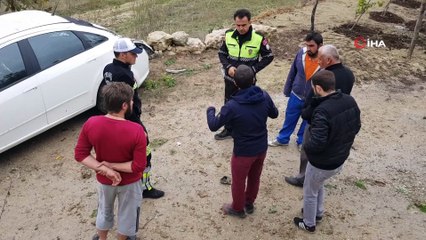 Otomobil çarpıştıktan sonra 40 metre yükseklikten uçtu: 1 yaralı