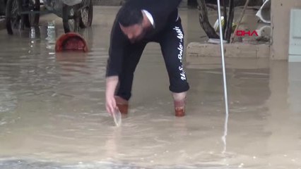 Adıyaman'da Sel ve Heyelan Hasara Yol Açtı