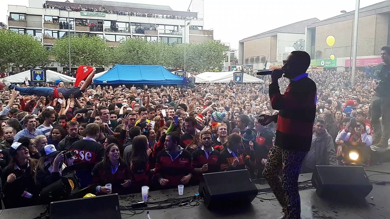 24 Heures vélo : Colonel Reyel chante "Celui"