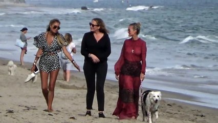 Laeticia Hallyday Profite de la Plage de Malibu : Un Moment de Détente et de Sérénité