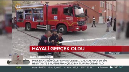 Üniforma giydi, okuluna gitti