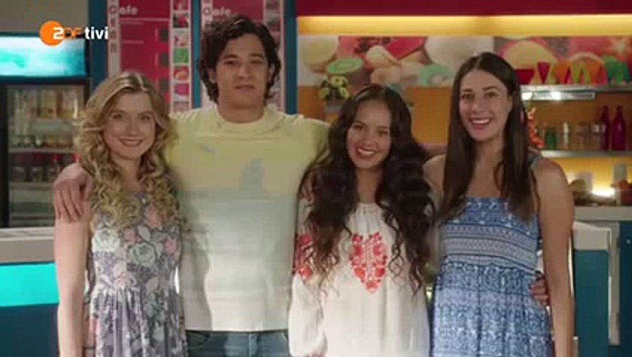 Mako Mermaids: Merry Christmas and a happy new year!