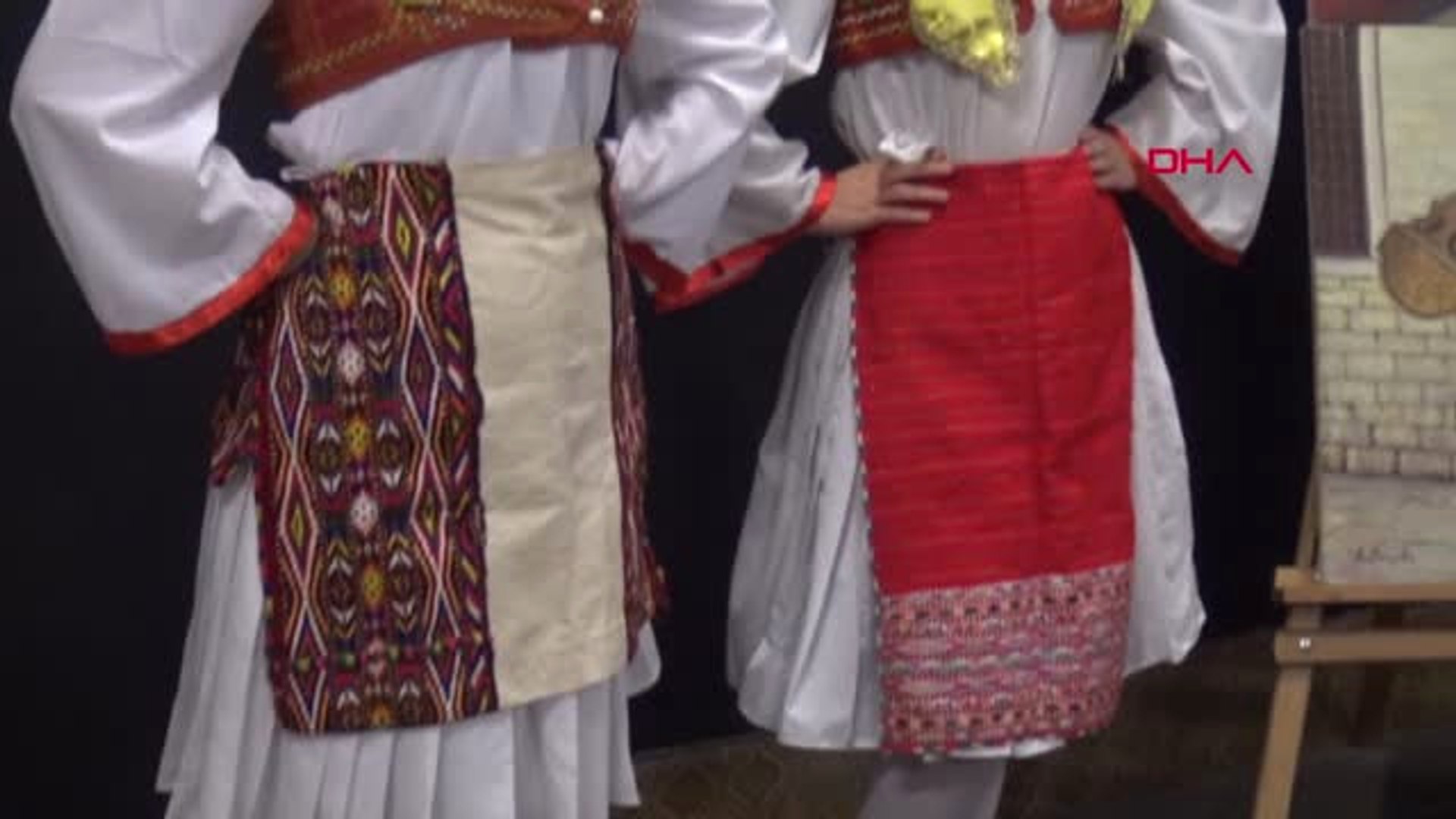 Kosova'da Kültürel Kıyafet Defilesi Düzenlendi - Dailymotion Video