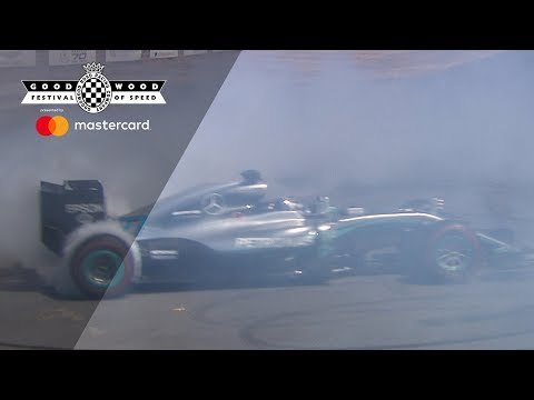 Valtteri Bottas punishes Nico Rosberg's 2016 Mercedes F1 tyres at FOS