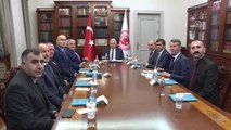 TBMM Başkanı Yıldırım, Ankara Erzincanlılar Kalkınma ve Sosyal Yardımlaşma Derneği Üyelerini Kabul...