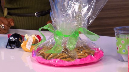 Stretch Your Holiday Budget with These Tips