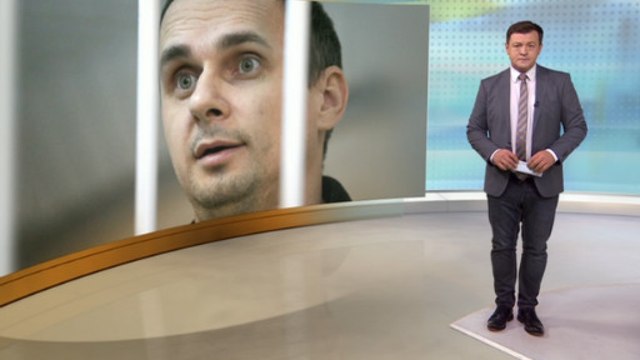 Сигнал Путину: Олегу Сенцову вручили премию Сахарова - DW Новости (25.10.2018)