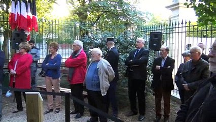 Hommage à Jean Zay ce héros, square de la Laïcité à Auxerre