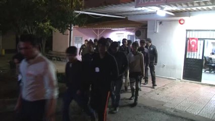 Türkiye'ye Çalışmaya Gelen Kaçak 25 Afganistanlı Yakalandı