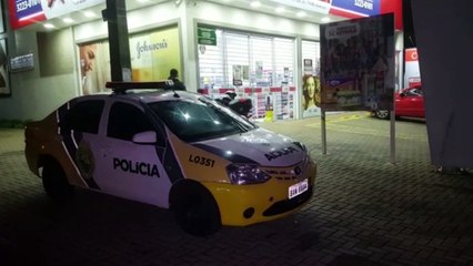 Ladrão usa faca para roubar farmácia