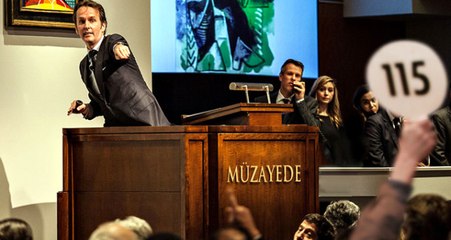 Yapay Zekanın Yaptığı Portre 432 Bin Dolara Satıldı