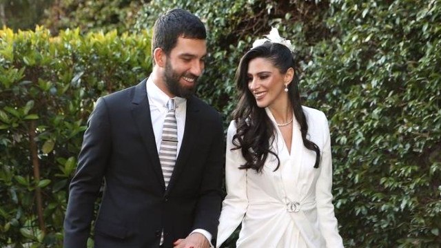 Yeni Baba Olan Arda Turan'dan İlk Açıklama: Garip Bir Duygu, Herkese İyi Ders