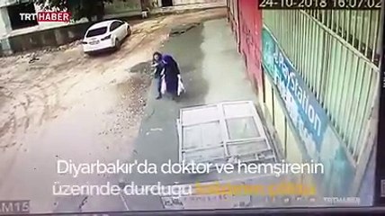 Kaldırım hemşire ve doktoru yuttu