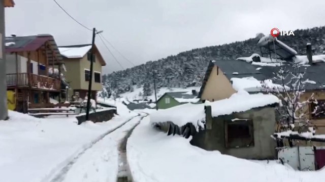 Eğriçimen Yaylası'nda kar kalınlığı 30 santimetreye ulaştı
