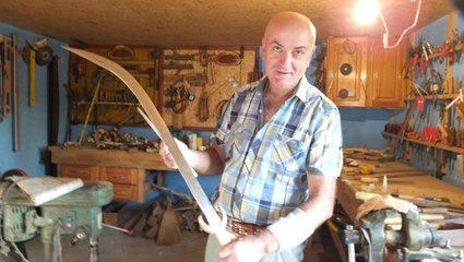 Antikacıya Kızdı Kılıç Ustası Oldu