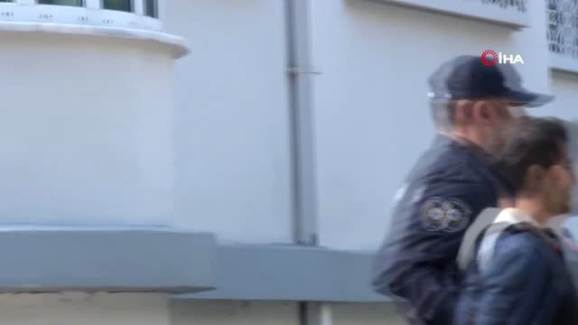 Esenyurtt'taki Fabrika Yangının Şüphelileri Gülerek Sağlık Kontrolüne Gitti