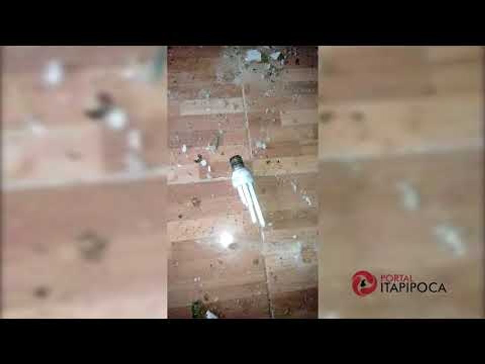 Raio atinge casa no bairro Maranhão em Itapipoca