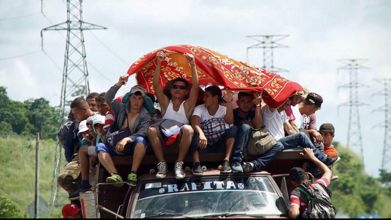 US military 'receives request' to send troops to US-Mexico border