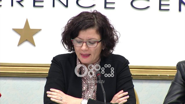 Ora News - Ngacmimet seksuale, 38% e grave dhe vajzave ndihen të rrezikuara