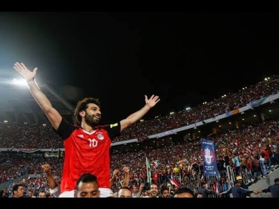 مذيعة برنامج "كلام هوانم"  ووصله مدح للاعب محمد صلاح : وتوضح رسالة اللاعب للشباب