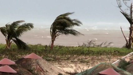 사이판 강타한 태풍이 사흘 만에 '괴물'이 된 이유 / YTN