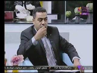 "رئيس شركة تجميل وعناية بالبشرة" يقدم للمشاهدين أحدث عروض ومنتجات الشركة