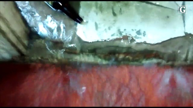 Água invade casa em Serra Dourada durante chuva na Grande Vitória